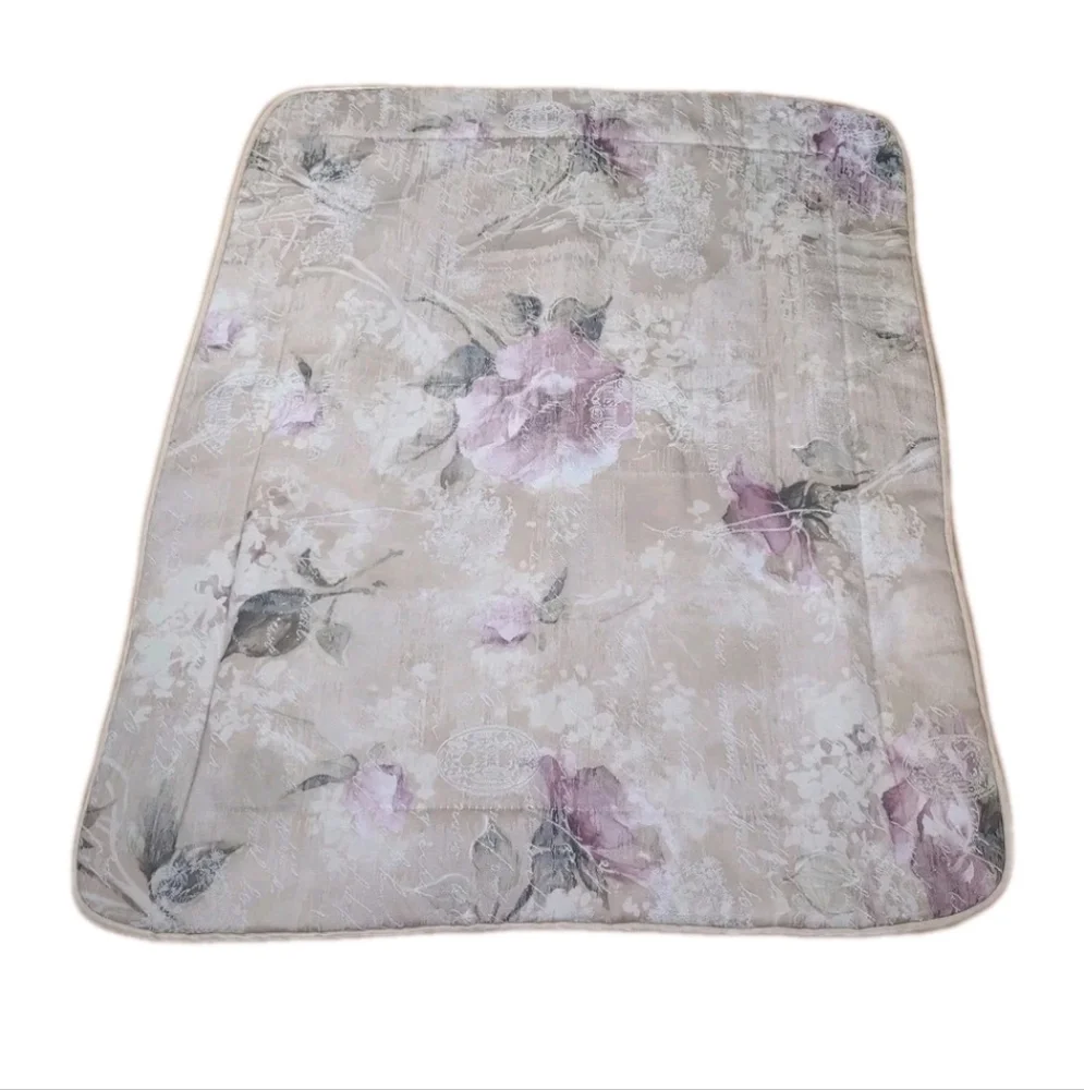 Vtg USA Croscill Floral 2 Pillow Shams Standard Sz 21/27 Cream Jacquard Script